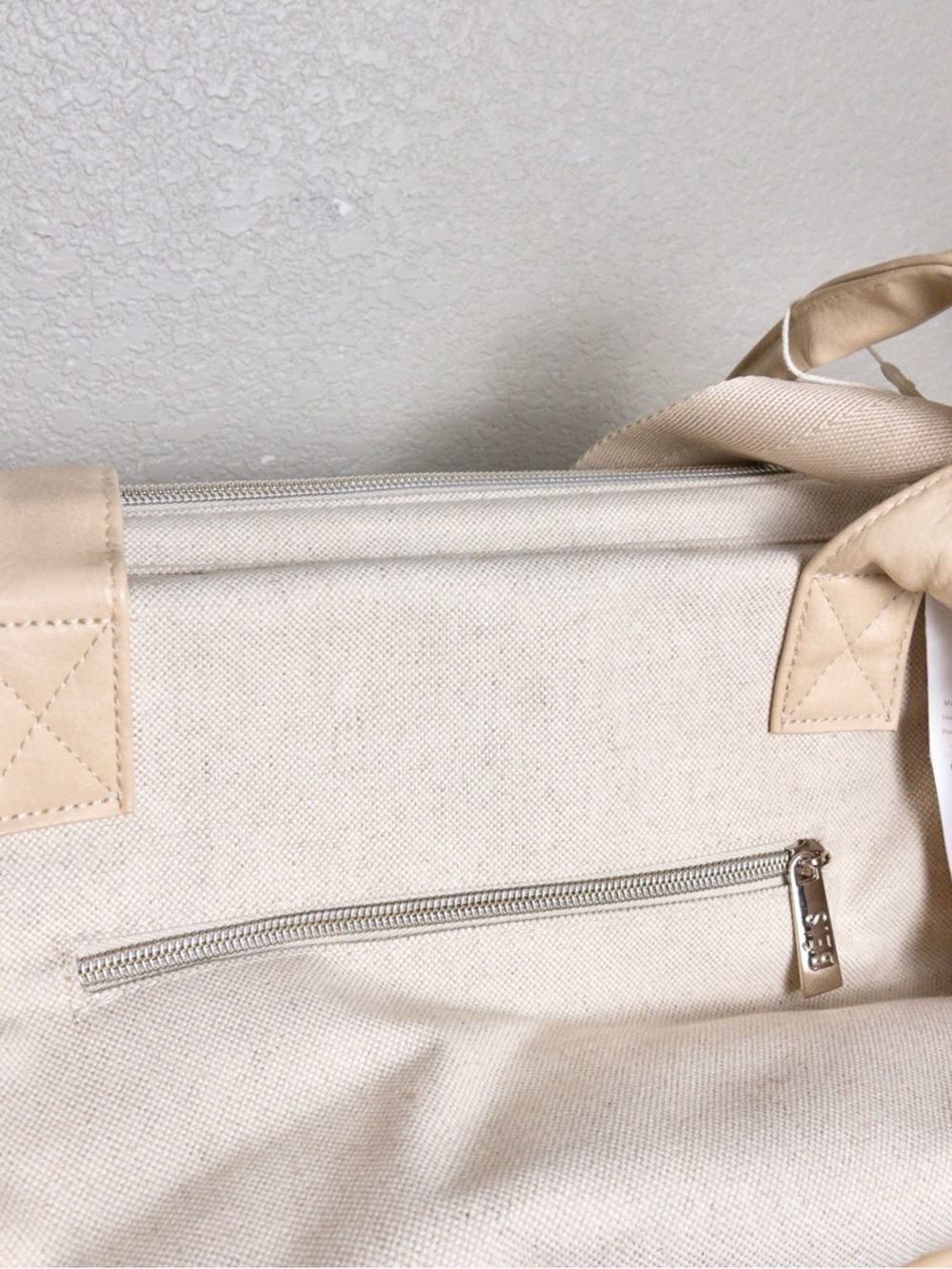 NWT BEIS Weekender Beige Shoulder Bag Tote Travel Full Size Canvas - Picture 5 of 13